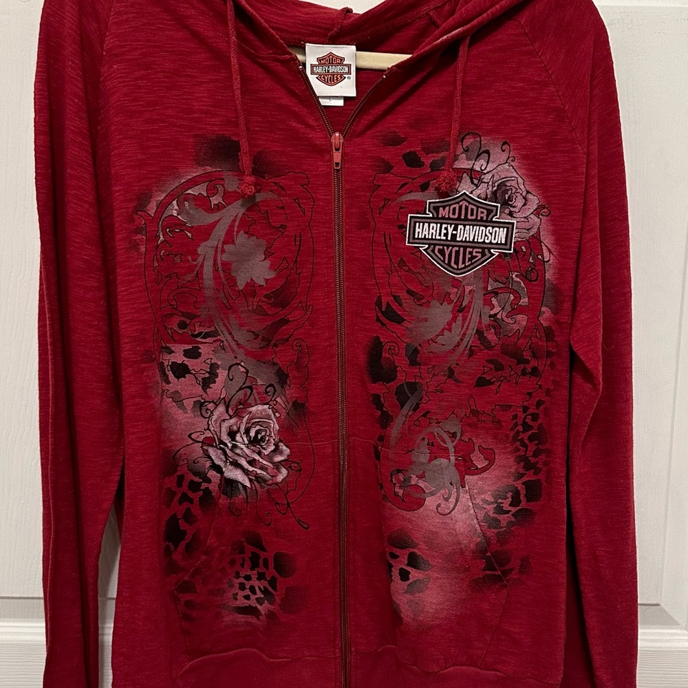 HD Light weight long sleeve hoodie. Perfect 4 Spring or Summer! Sexy 🔥🔥